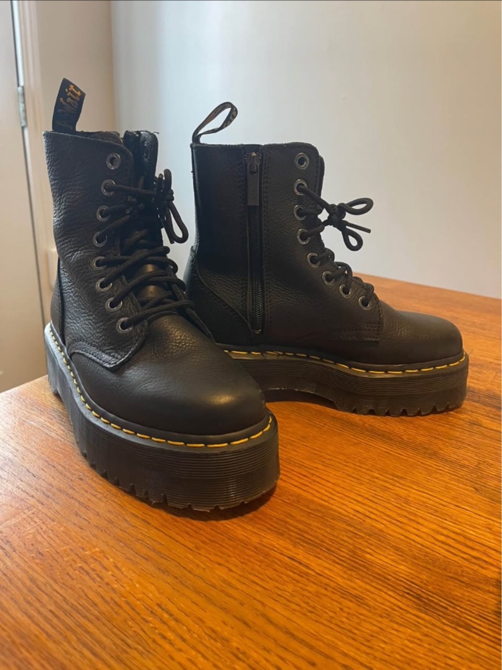 Black size 7 Dr. Martens boots Jadon III